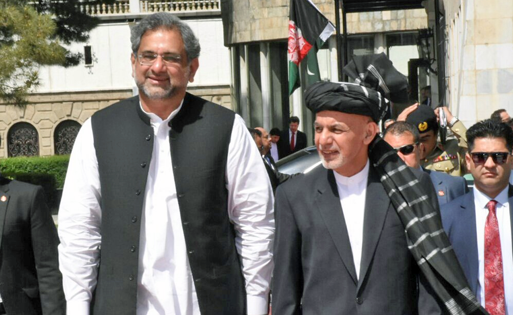 Pakistani Prime Minister Shahid Khaqan Abbasi arrives in Kabul to meet with Afghan President Muhammad Ashraf Ghani. (Photo courtesy: Govt of Pakistan/Twitter)