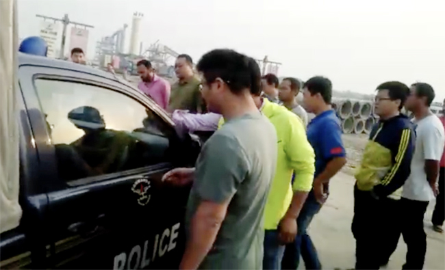 Pakistan deports five Chinese workers for brawl with police