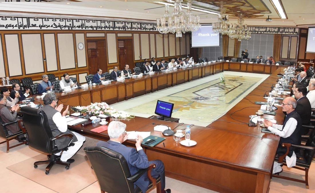Prime Minister Shahid Khan Abbasi chairs special meeting of the Federal Cabinet Convened on recent Indian brutalities & killings of innocent Kashmiris in Indian Occupied Jammu & Kashmir, at PM Office, Islamabad, April 2, 2018. (Photo courtesy: Radio Pakistan)