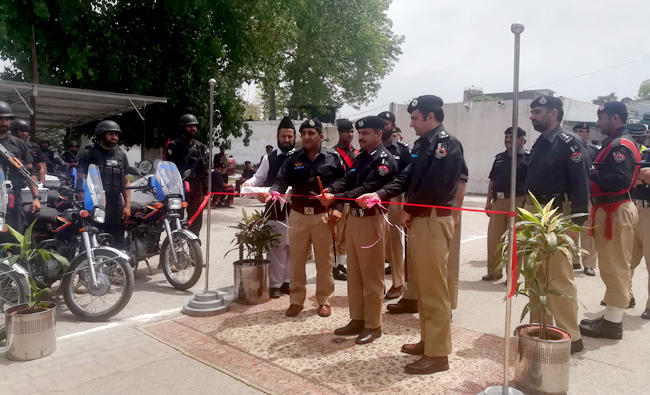 Police officials hand over bikes to special forces as security is ramped up in Peshawar. (AN photos)
