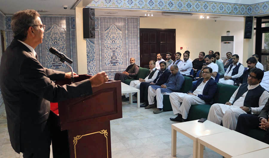 Moazzam Khan, Pakistani ambassador to the UAE, addressing a ceremony observing Palestine Solidarity Day at the Pakistani Embassy in Abu Dhabi on May 18, 2019. (Photo courtesy: Press Information Department)
