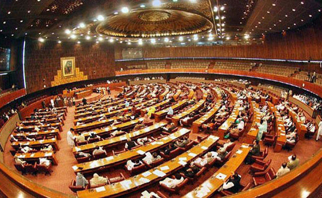 Lavish lifestyle of Pakistani politicians, as evident from their disclosure of assets and liabilities in an affidavit submitted along with their nomination forms to contest general elections, is a clear reflection of class difference in the society. (APP)