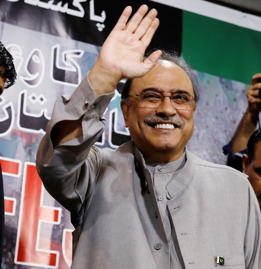 Asif Ali Zardari, former president of Pakistan and co-chairman of Pakistan People's Party (PPP), gestures during a news conference to unveil party's manifesto for the upcoming general election, in Islamabad, Pakistan on June 28, 2018. (REUTERS)