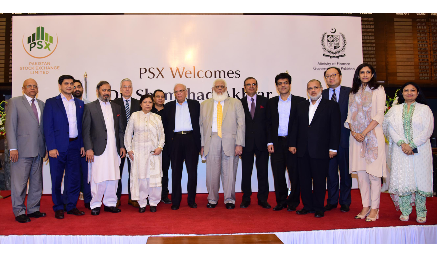 A group photo of officials of the Pakistan Stock Exchange with Dr. Shamshad Akhtar, Caretaker finance minister of Pakistan. (Photo courtesy: AN photo)