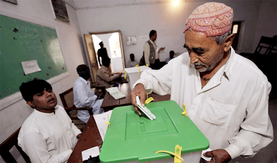 Who will Pakistan choose? The movers and shakers