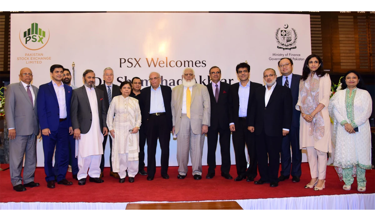 A group photo of officials of the Pakistan Stock Exchange with Dr. Shamshad Akhtar, Caretaker finance minister of Pakistan. (Photo courtesy: AN photo)