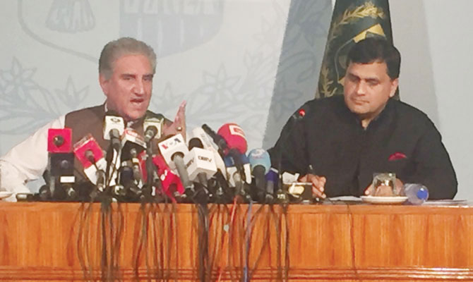 Pakistani Foreign Minister Shah Mehmood Qureshi address a press conference on Friday. (AN photo)