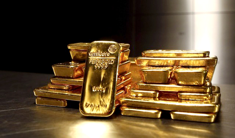 Unprecedented price oscillation in gold trading follows rumors about currency note changes. (REUTERS/photo)