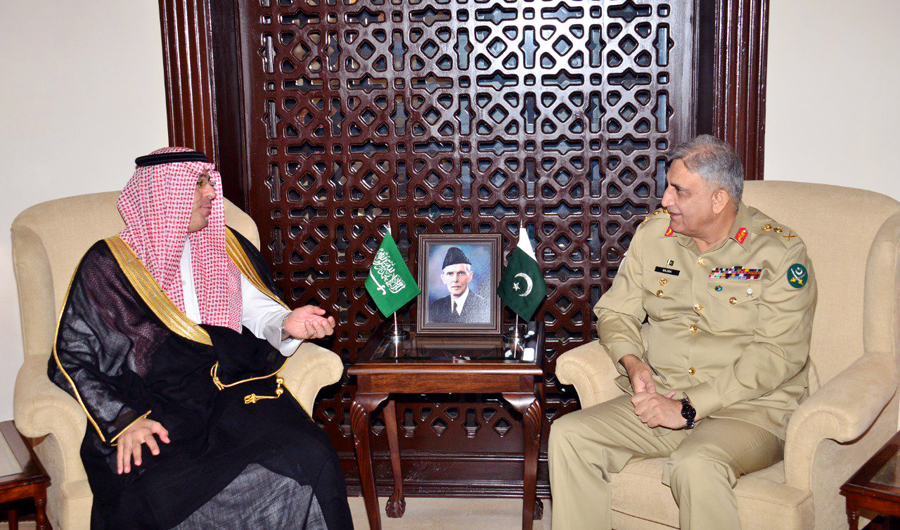 Dr. Awwad bin Saleh Al-Awwad, information minister of Saudi Arabia, met General Qamar Javed Bajwa, Chief of Army Staff, on Saturday. (ISPR photo)