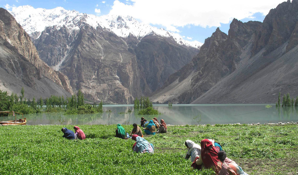 World Health Organization figures show just 36 percent of Pakistan’s population has access to safe drinking water. (REUTERS/File)