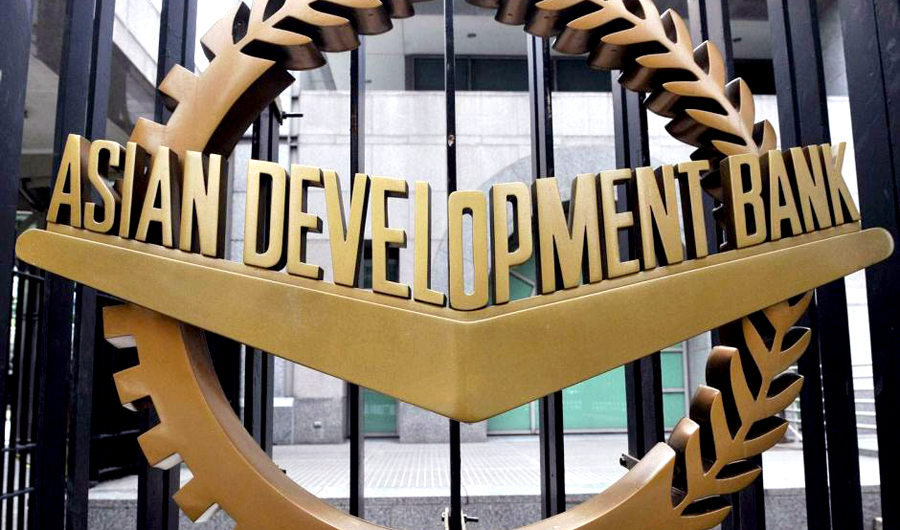 The Asian Development Bank (ADB) has asked Pakistan’s government to urgently address large budget and current account deficits, rising debt obligations. (AFP/file photo)
