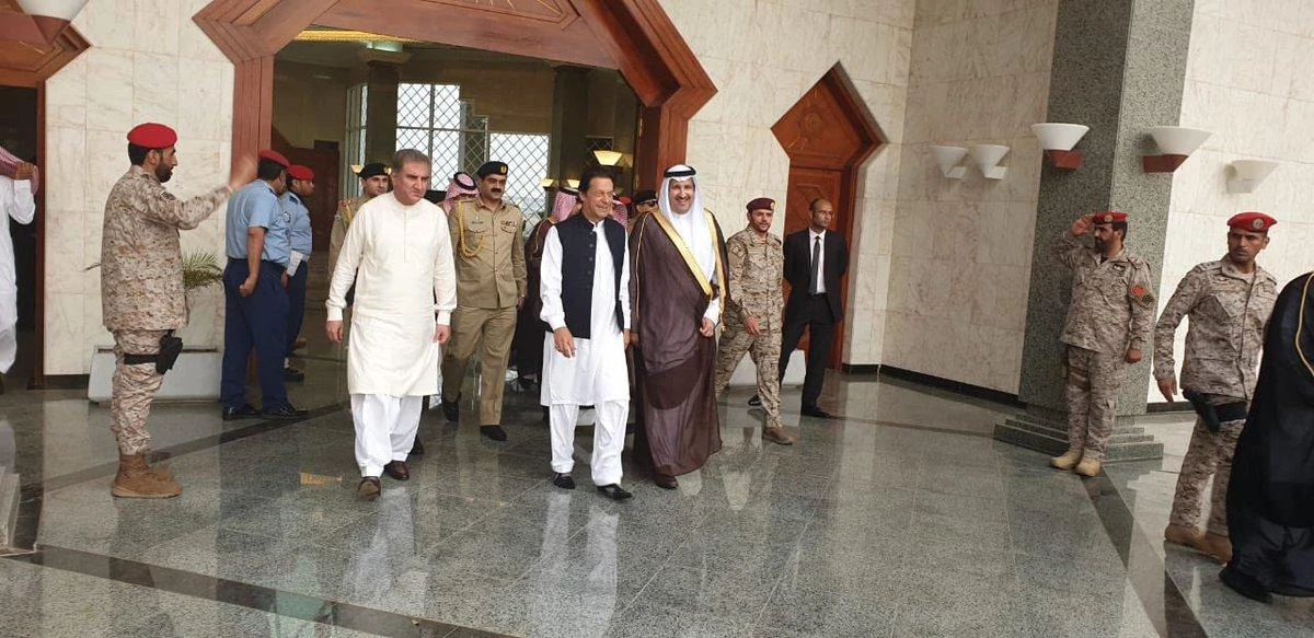 Pakistani Prime Minister Imran Khan visits the Prophet’s Mosque in Madinah, Saudi Arabia. (Twitter @PTIofficial)