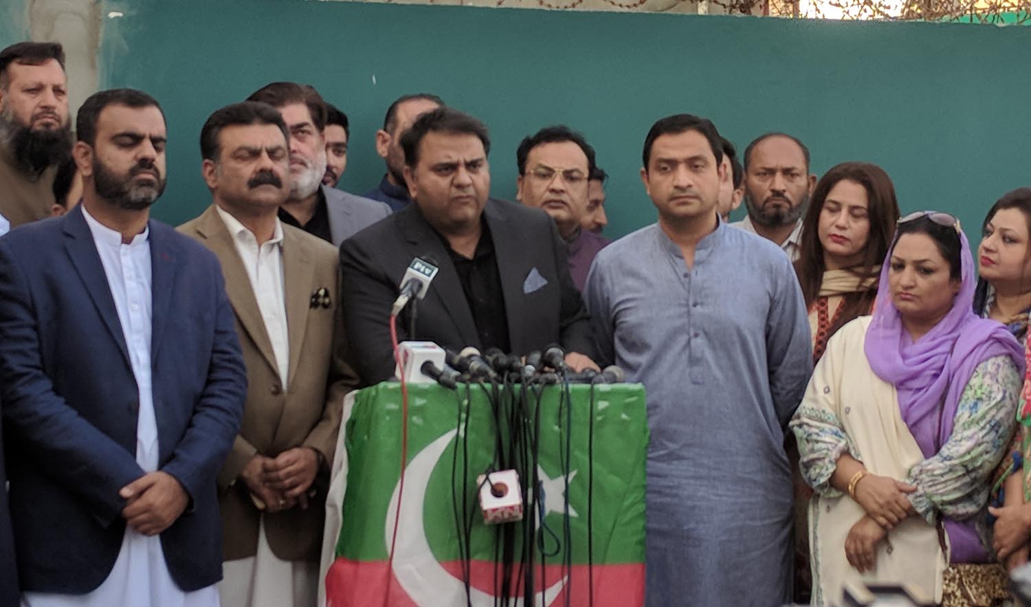 Information Minister Fawad Chaudhry speaking to media at Insaf House, Karachi on Sunday, Nov. 4, 2018. (AN photo)