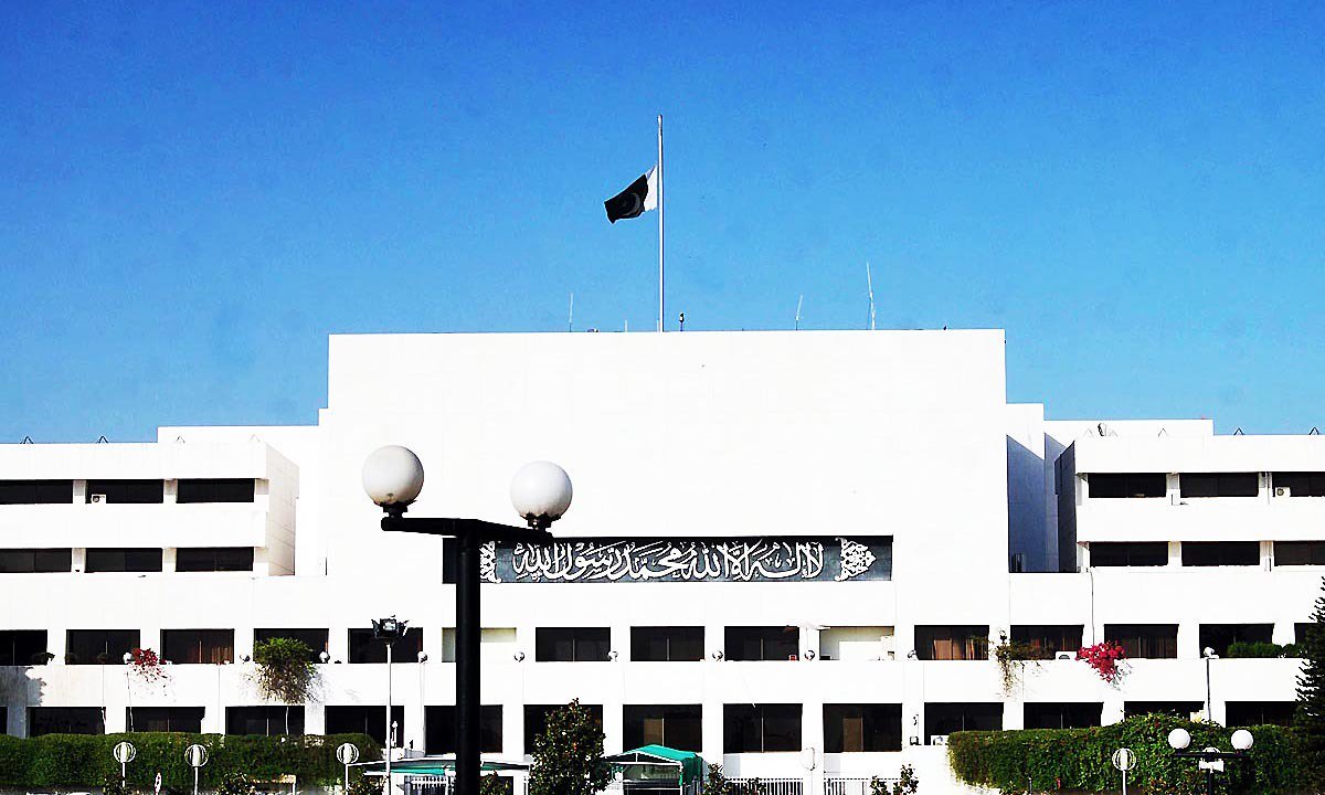 The parliament building in Islamabad as shown here. At a recent Senate meeting, Pakistan said it would continue to stand by Saudi Arabia in it's time of need. (Photo courtesy: Press Information Department – PID)