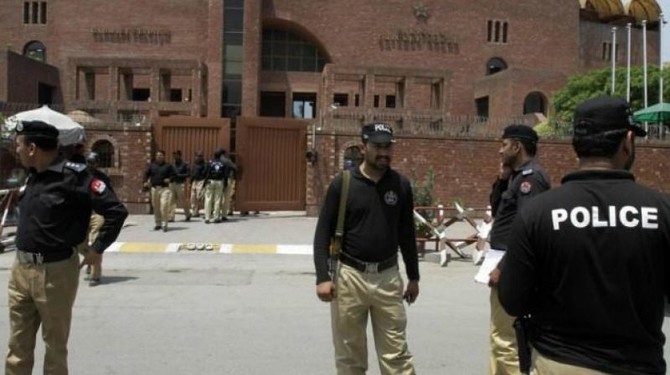 Pakistani police said on Saturday, that gunmen shot dead a former senior police officer in the southwestern city of Quetta. AP reported that Taliban Pakistan claimed the responsibility. (File/AP)