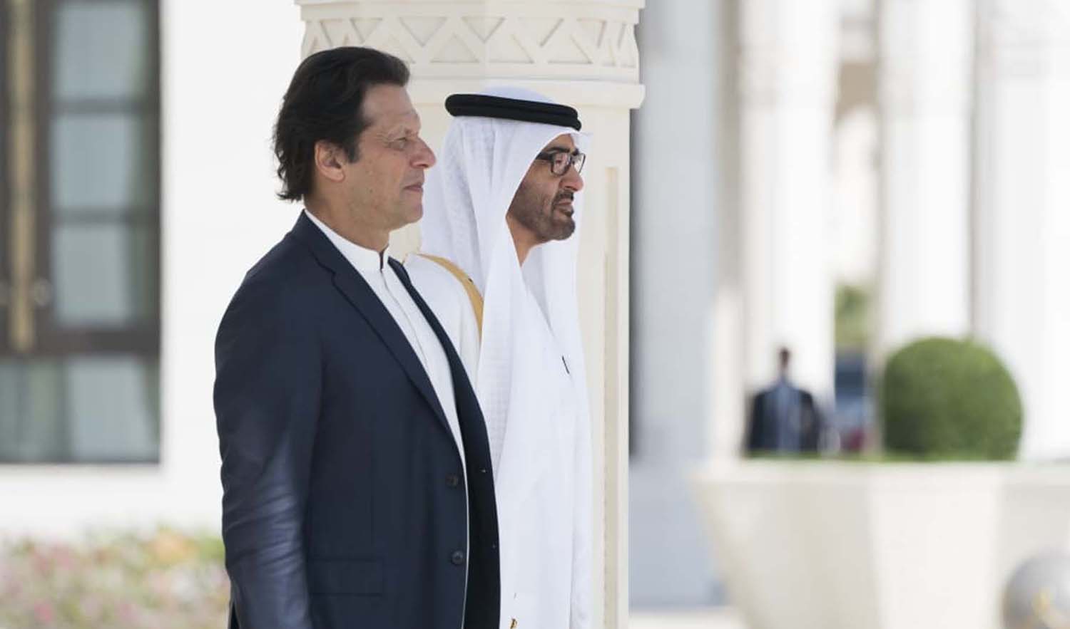 Prime Minister Imran Khan being presented the Guard of Honor at the Presidential Palace in Abu Dhabi on Sunday. (Photo courtesy: Press Information Department – PID)