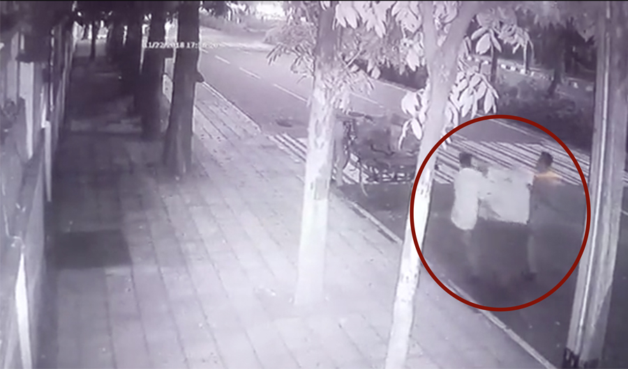Arab News obtained CCTV footage shows alleged burglars carrying boxes out of the Pakistani High Commission in Dhaka. The High Commission said on Tuesday that unidentified burglars broke into the Consular Section of the facility on Thursday, November 22 and stole computers which contained "official records and sensitive data." (Source: Pakistan High Commission in Dhaka)