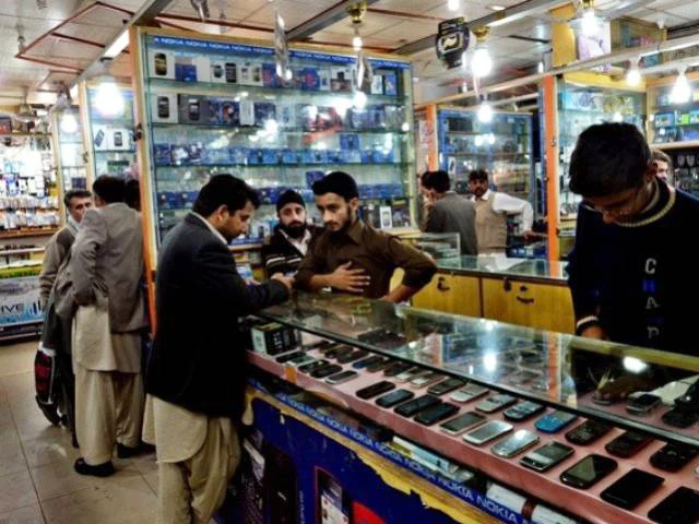 Pakistan is finally cracking down on smuggled cell phones. (AFP file photo)
