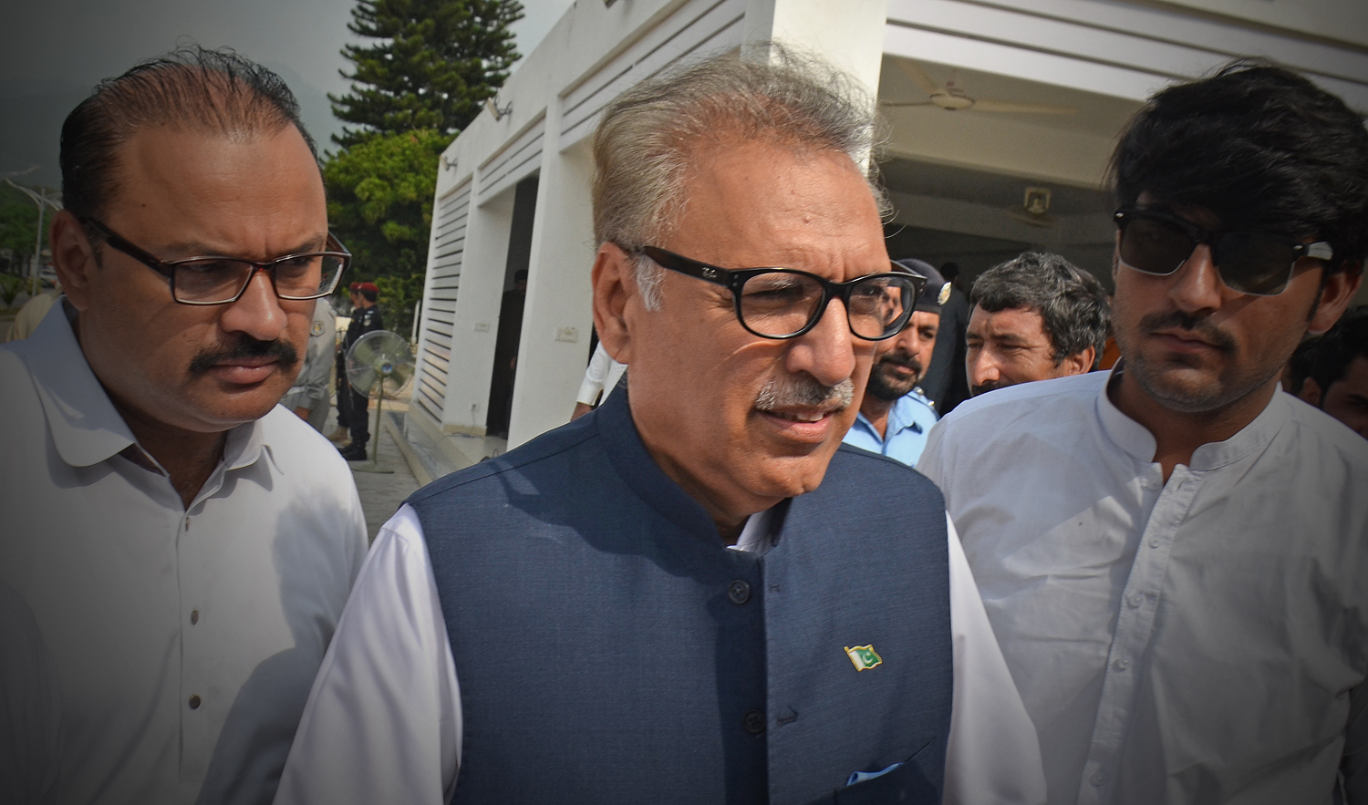 Arif was received at the Prince Mohammad Bin Abdulaziz International Airport by an entourage of top officials including Prince Saud Bin Khalid Bin Faisal, Deputy Governor of the holy city and Pakistan’s Consul-General Sheheryar Akbar Khan. (AFP/File)