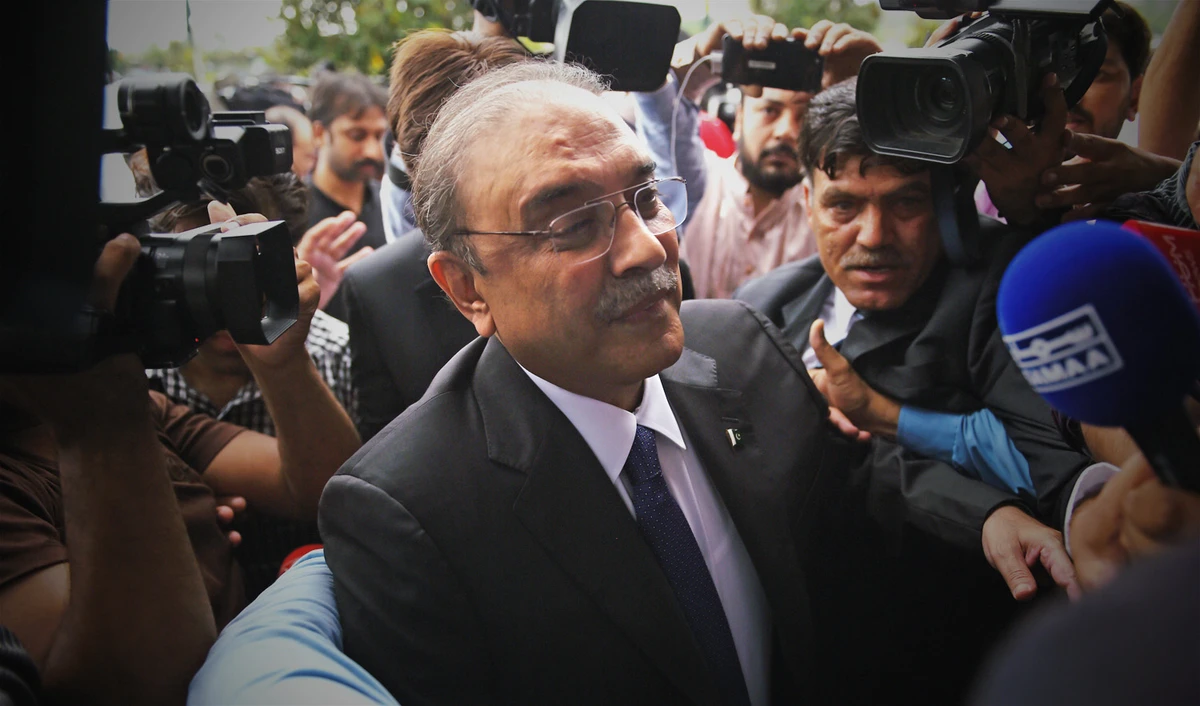 Speaking to the media following the submission of the application, PTI leader Khurram Sherzaman said that Zardari had violated the law — as a member of the National Assembly (NA) — by not declaring his full assets. (AFP/File)