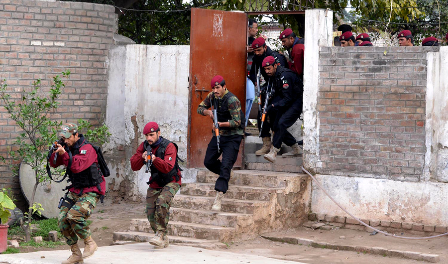 Peshawar elite police force participate in counter-terrorism drills in 2016. (AFP/File)