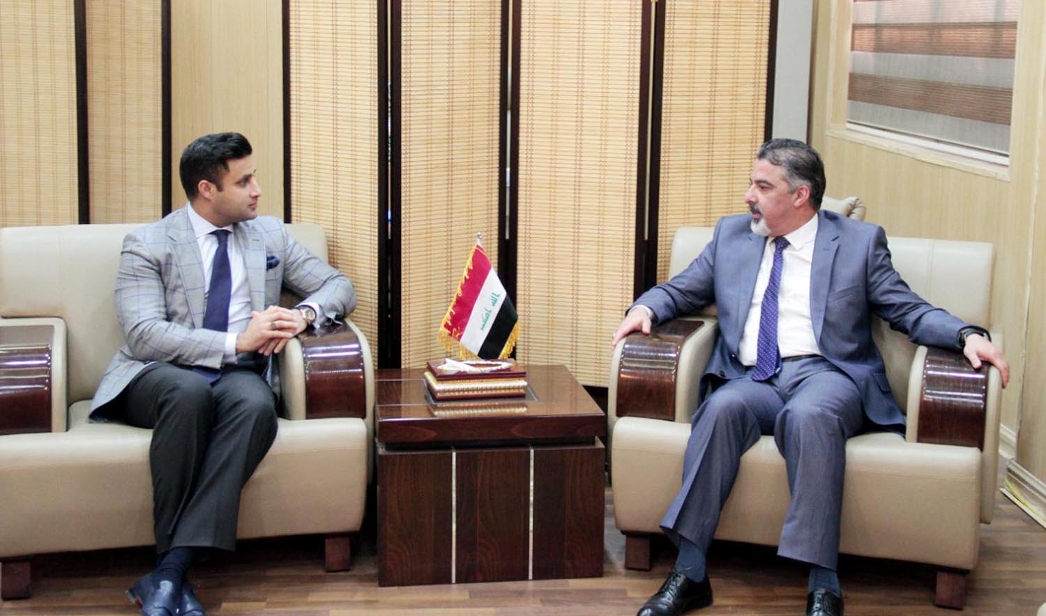 Zulfiqar Bukhari, left, Special Assistant to Prime Minister on Overseas Pakistanis and Human Resource Development, met with the Iraqi Labor Minister Dr. Basim Abdul Zaman Majeed Al Rubaie, in Baghdad on Thursday. (Photo courtesy: PID)