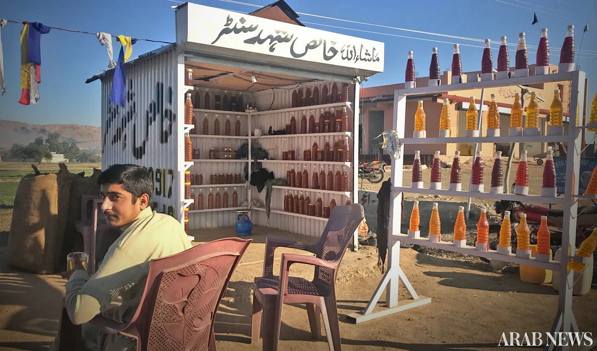 Pakistan’s biggest honey market,Tarnab Farm in Peshawar, exports about 4,000 tons of the commodity, worth nearly Rs 2.8 billion, to Arab countries every year. (AN photo)