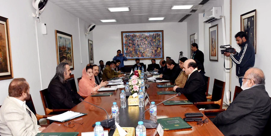 Federal Minister for Inter Provincial Coordination Dr. Fehmida Mirza talking to the media after meeting the Provincial Ministers for Tourism in Islamabad. (Photo by PID)