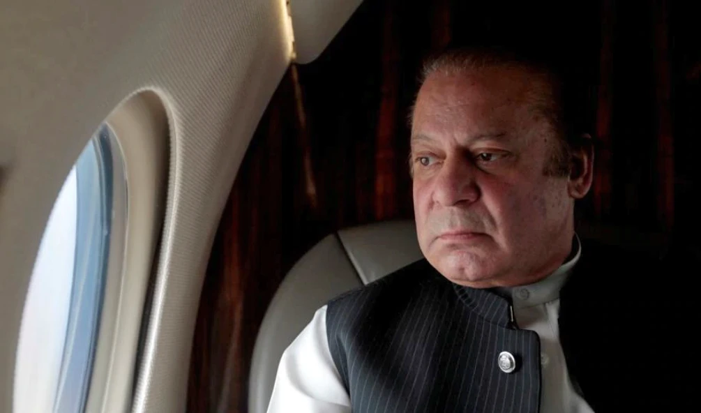 During the hearing of Nawaz Sharif’s petition seeking the suspension of his sentence in the Al-Azizia corruption reference on medical grounds, Sharif’s counsel, Khawaja Harris, informed the court that his client’s family was worried about Sharif’s health. (REUTERS)