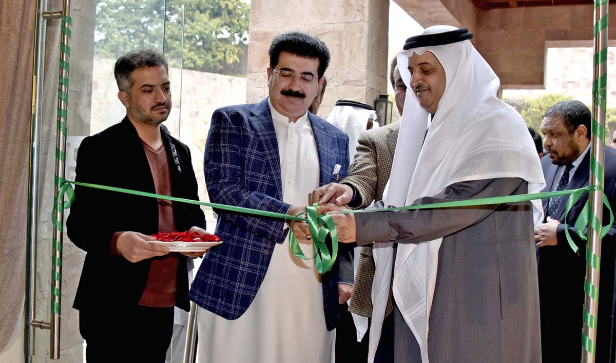 Senate chairman Muhammad Sadiq Sanjrani, center, along with Saudi Ambassador to Pakistan, Nawaf bin Said Al-Malki, inaugurated an exhibition organized by the Embassy of Saudi Arabia in Islamabad on Tuesday. (Photo courtesy: PID)