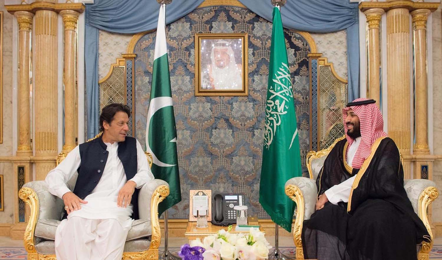Prime Minister of Pakistan Imran Khan meeting with Crown Prince Muhammad bin Salman in Jeddah on Sept. 19, 2018. (SPA/File)