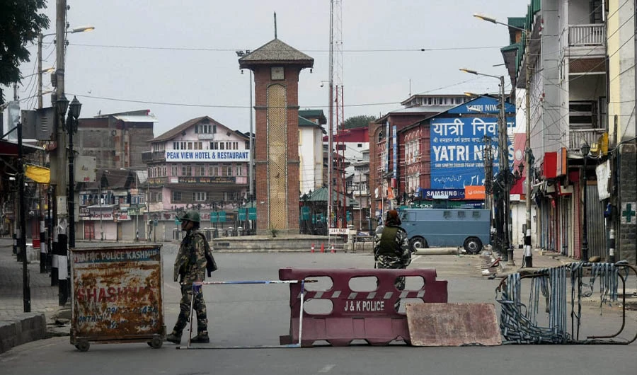 Laal Chowk, Srinagar after the Pulwama attack (AN Photo)