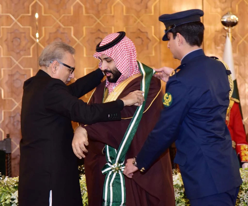 President Arif Alvi conferred Crown Prince Mohammed bin Salman with Nishan-e-Pakistan -- the country's top civil award. (PID)