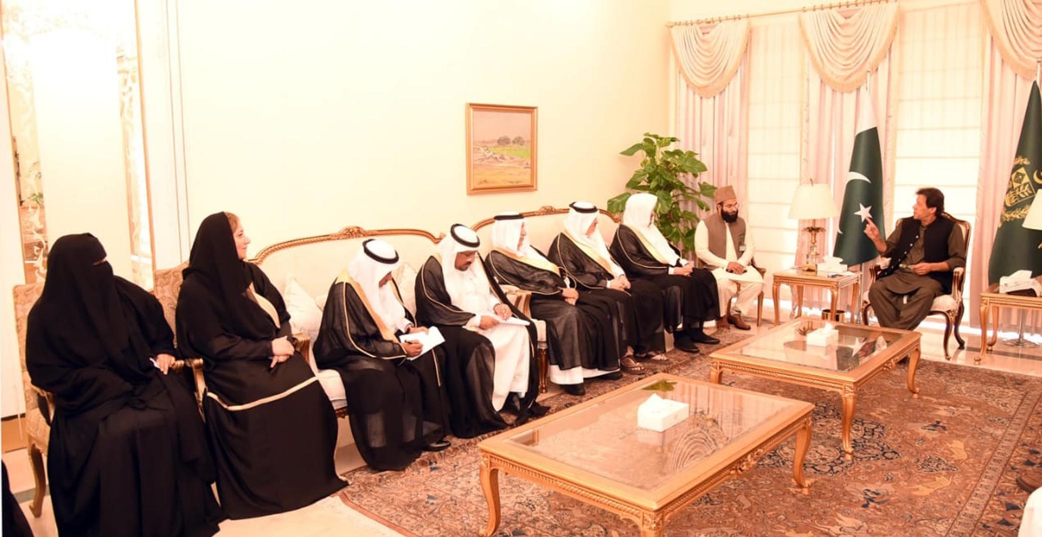 Prime Minister Imran Khan met Chairman Saudi Shoura Council Dr. Abdullah Mohammad Ibrahim Al Sheikh and other members of his delegation in Islamabad on Thursday. (PID)
