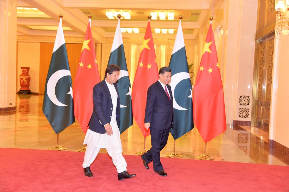 Prime Minister Imran Khan held a meeting with President Xi Jinping in Beijing on Sunday – (PM Office)