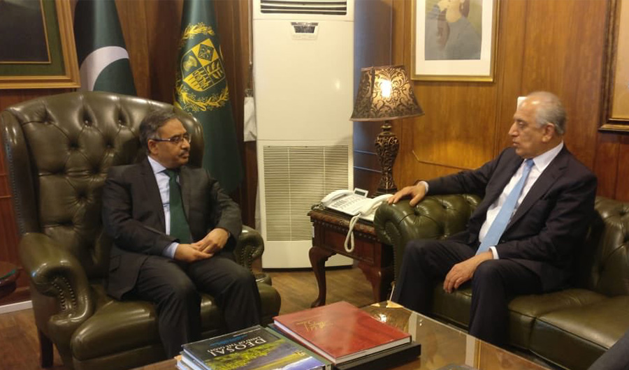 Ambassador Zalmay Khalilzad called on the Pakistan’s Foreign Secretary Sohail Mahmood in Islamabad, on 29 April, to exchange views on the ongoing cooperation for political settlement in Afghanistan. (Photo Courtesy – Foreign Office Spokesperson Twitter)