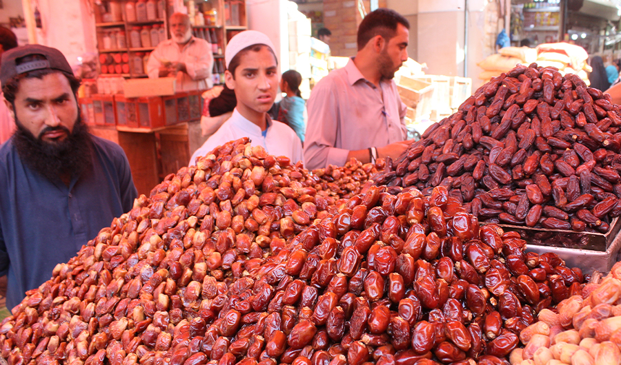 Pakistan meets half of country’s dates Ramadan demand from imports. (AN photo)