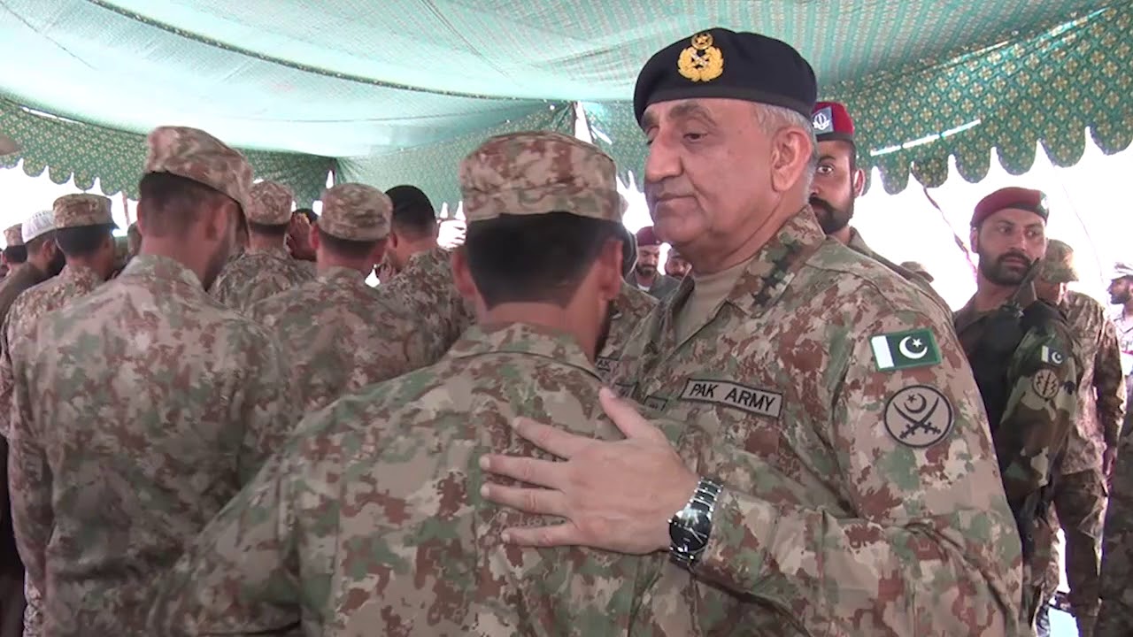 General Qamar Javed Bajwa spent Eid with troops along Line of Control(LOC) on June 05, 2019 – (ISPR)