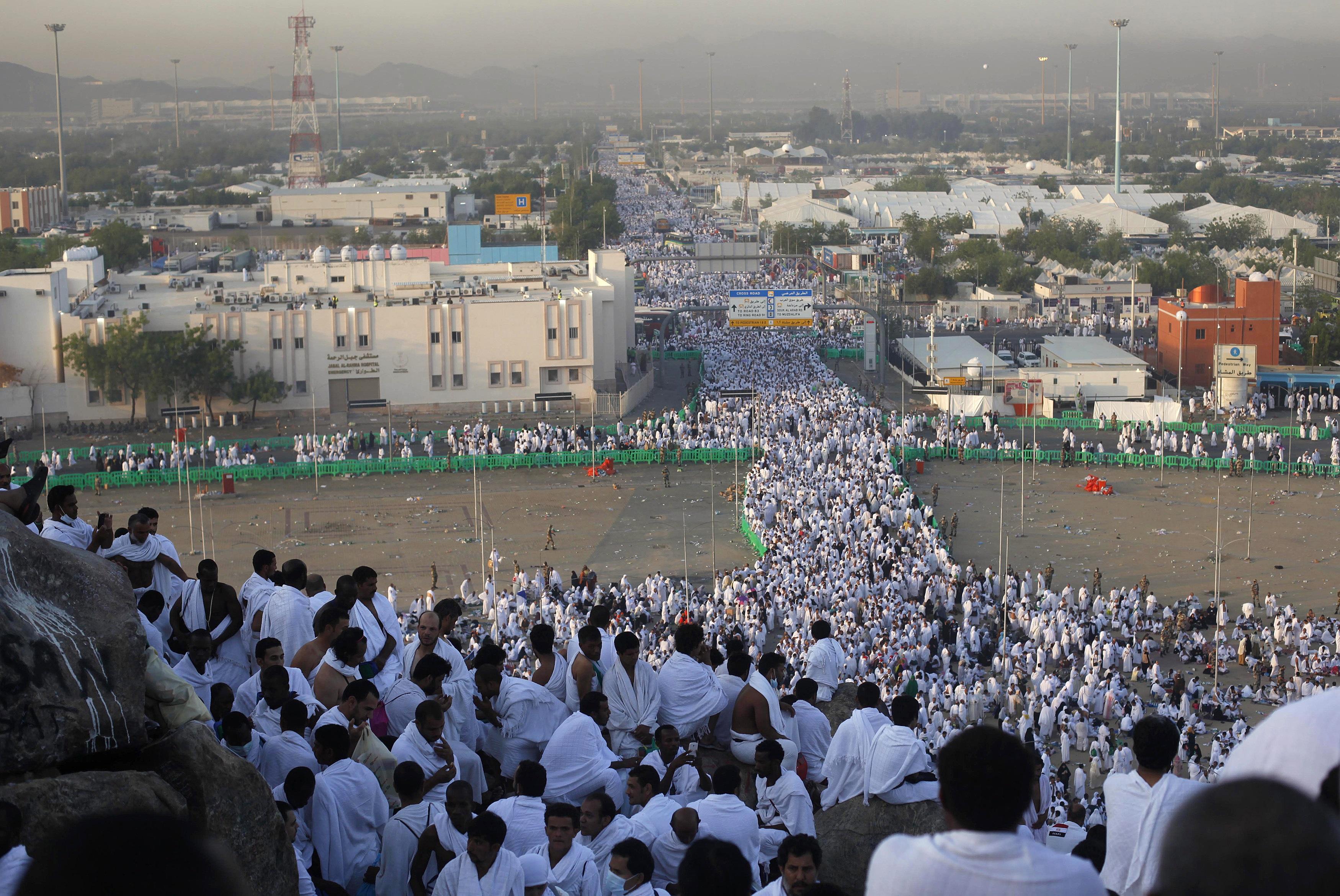 Muslim pilgrims gather atop the Mount of Mercy in the plain of Arafat during the peak of the annual hajj, near the holy city of Mecca, Saudi Arabia, Oct. 14, 2013. (Reuters/File)