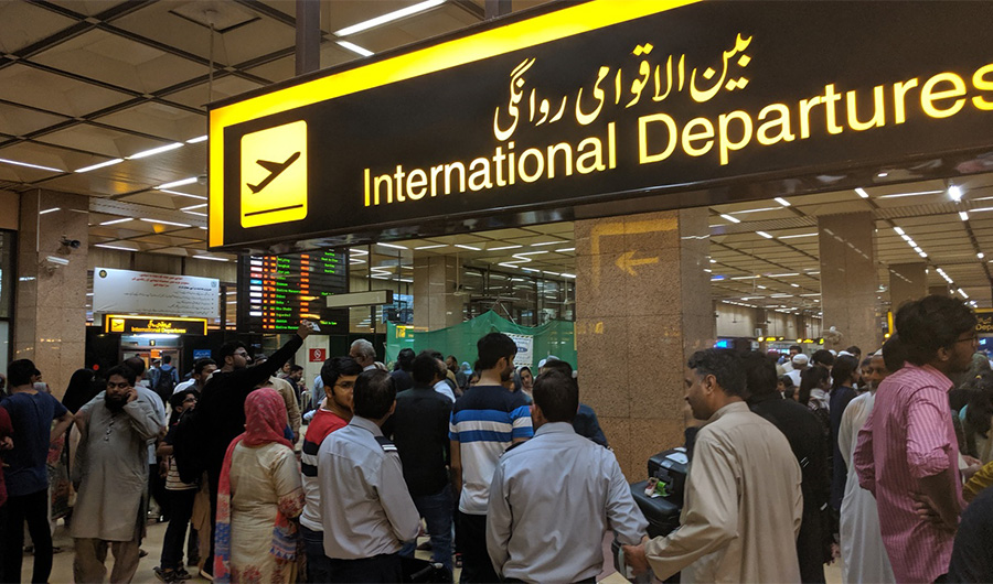 Family members, relatives and friends arrive at the international departure gate of Karachi’s Jinnah International Airport to see off pilgrims departing on a Hajj flight on Friday, July 5, 2019 (AN Photo)