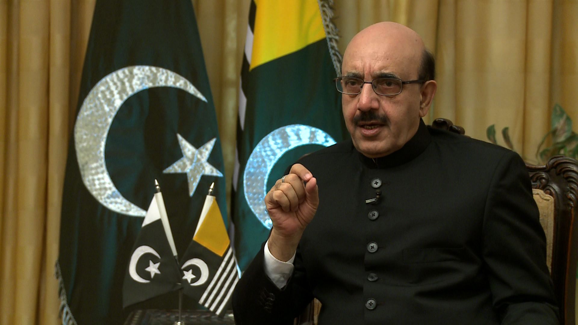 Sardar Masood Khan, President of Azad Kashmir, talking to Arab News in Islamabad on Monday, August 12, 2019. (AN photo)