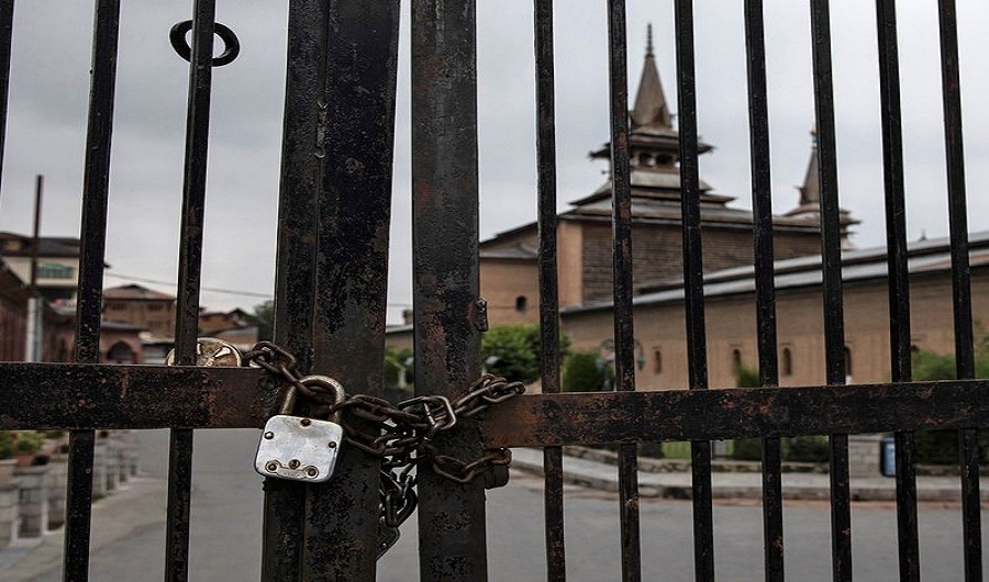 Jamia Masjid is seen locked during restrictions ahead of Eid-al-Adha after scrapping of the special constitutional status for Kashmir by the government, in Srinagar. ( Credit: Reuters )