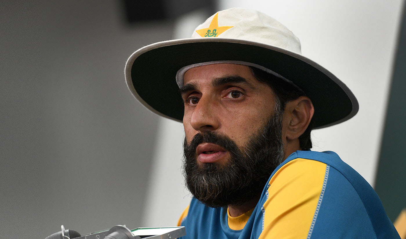 Pakistan cricket captain Misbah-ul-Haq speaks during a press confernce before the team's cricket training session at the SCG in Sydney on Jan. 2, 2017. (AFP)