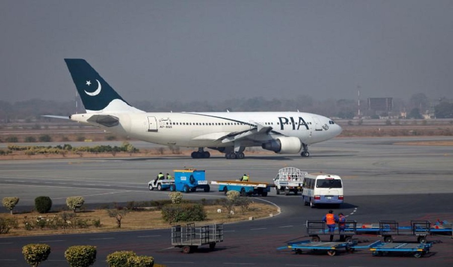 A Pakistan International Airlines (PIA) plane prepares to take-off at Allama Iqbal International Airport in Lahore, Pakistan, on February 1, 2012. (REUTERS)