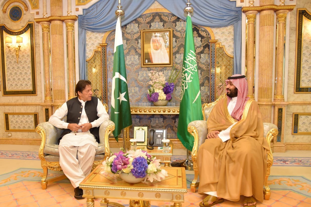 Pakistan's Prime Minister Imran Khan is talking to Saudi Crown Prince Mohammed bin Salman on September 19, 2019. Khan arrived in the Kingdom on a two-day official visit ahead of his trip to New York where he is scheduled to address the United Nations General Assembly later this month. (Photo Courtesy: PM Office)