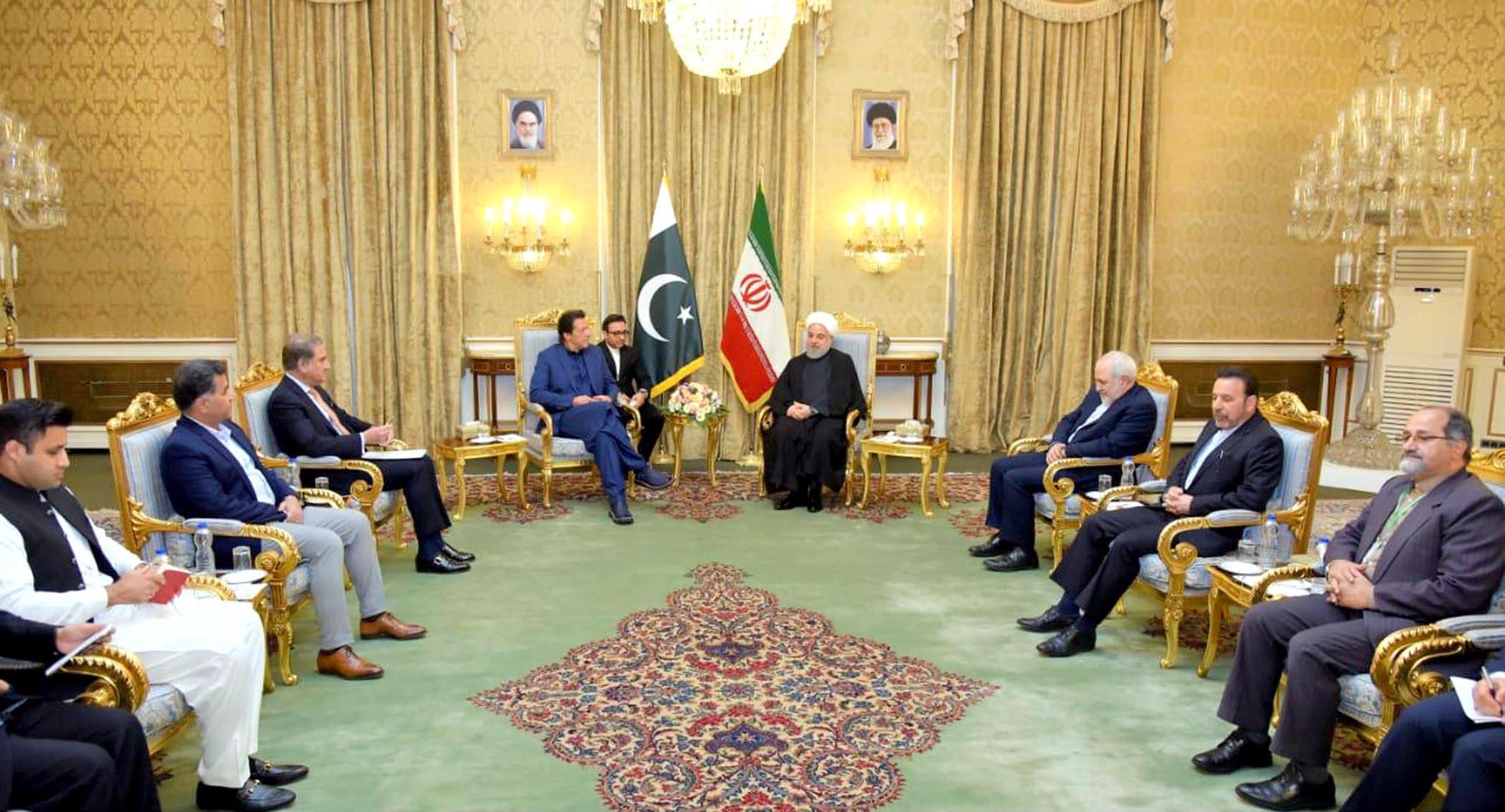 Prime Minister of Pakistan Imran Khan meets Iranian President Hassan Rouhani in Tehran October 13, 2019. (Courtesy PID)