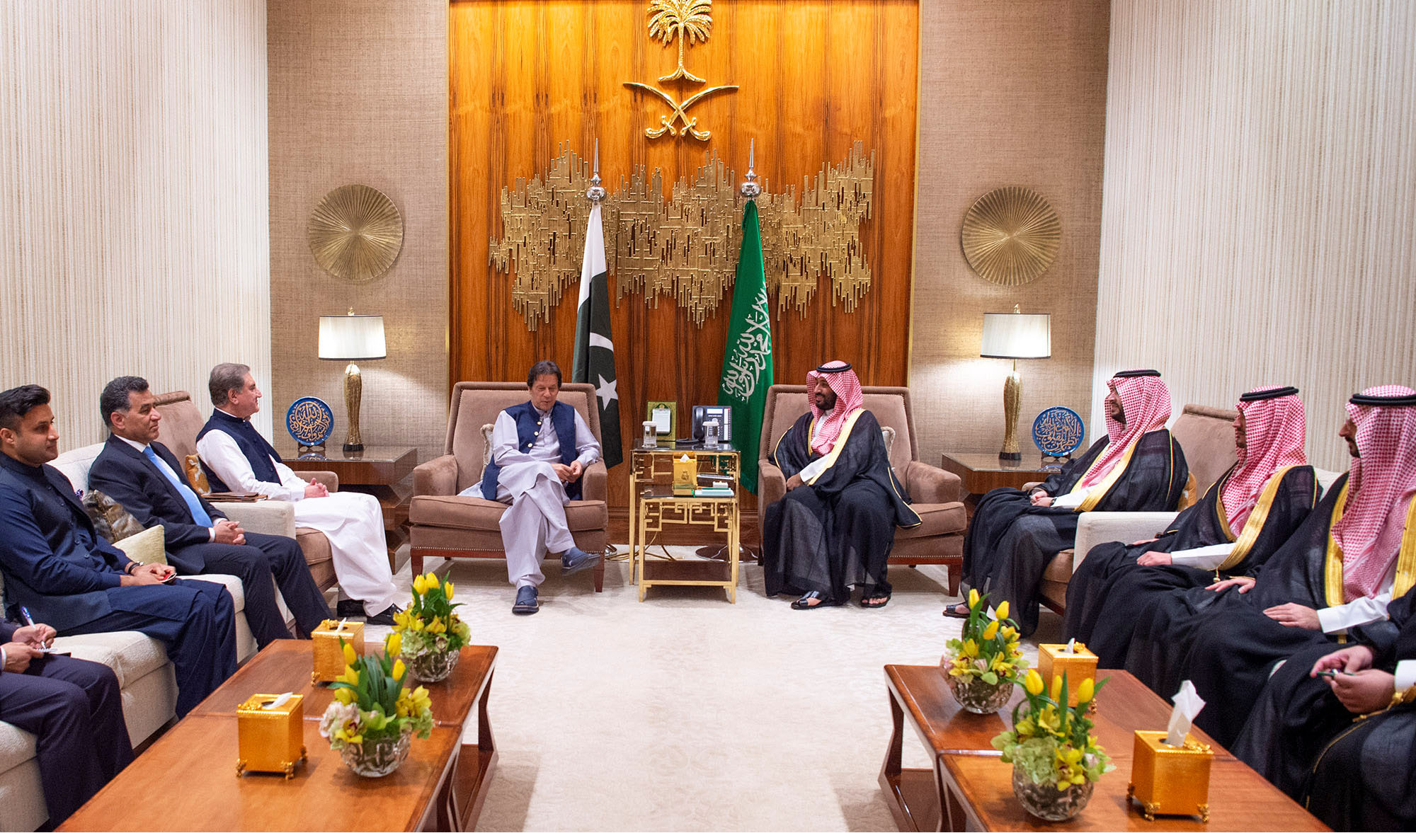 Prime Minister Imran Khan meets Saudi Crown Prince Mohammed bin Salman in Riyadh on Oct.15, 2019. (Saudi Royal Court/Handout via REUTERS)