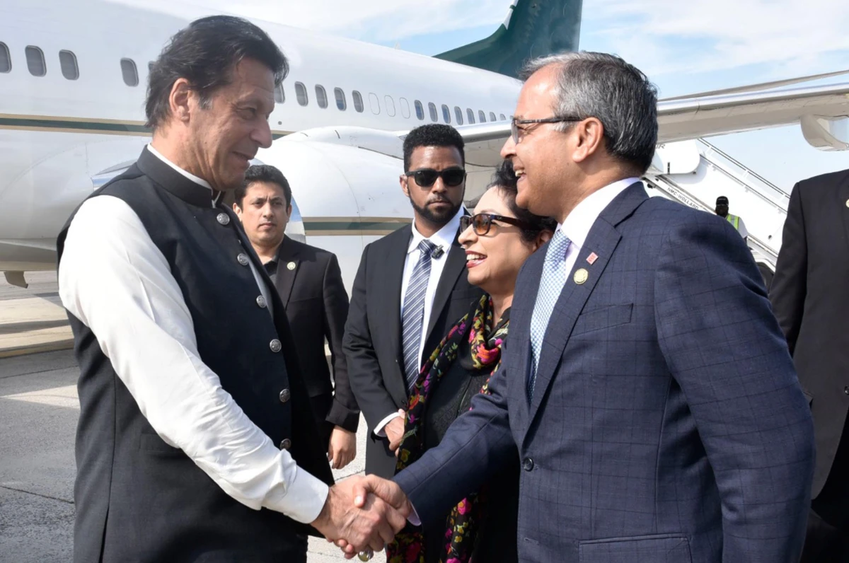 Ambassador Dr. Asad M. Khan received Prime Minister Imran Khan on arrival at JFK, NY on September 21, 2019. (Photo Courtesy: PID)