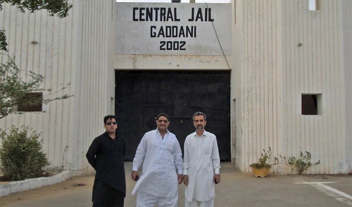 File photo of Central Jail Gaddani city in Pakistan's southwestern Balochistan province shows Pakistani human rights activist Sarim Burney, right, during a visit on Nov. 12, 2009. (Photo courtesy: Flickr)