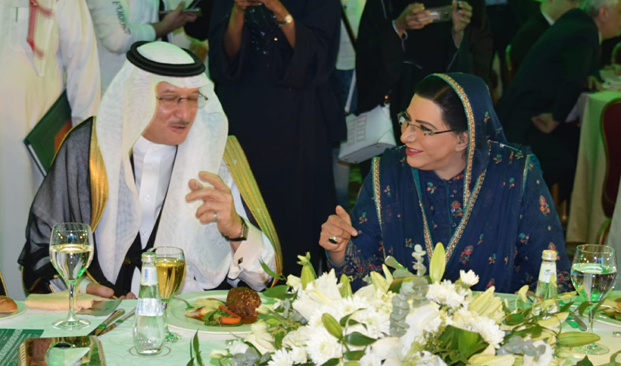 Pakistan's PM Information Minister Firdous Ashiq Awan during her meeting with OIC secretary general in Jeddah on Nov 25, 2019. (Photo Courtesy: Pakistan Consulate in Jeddah)
